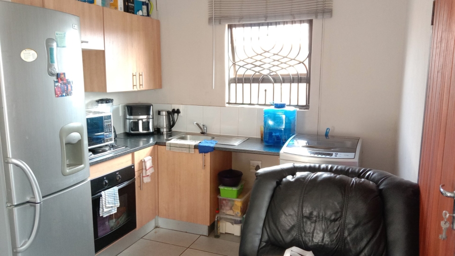  Bedroom Property for Sale in Delmore Park Gauteng