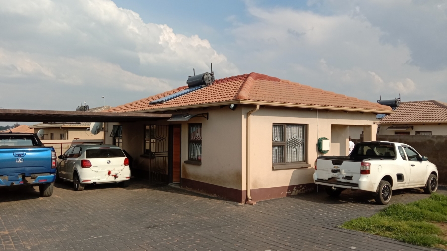  Bedroom Property for Sale in Delmore Park Gauteng