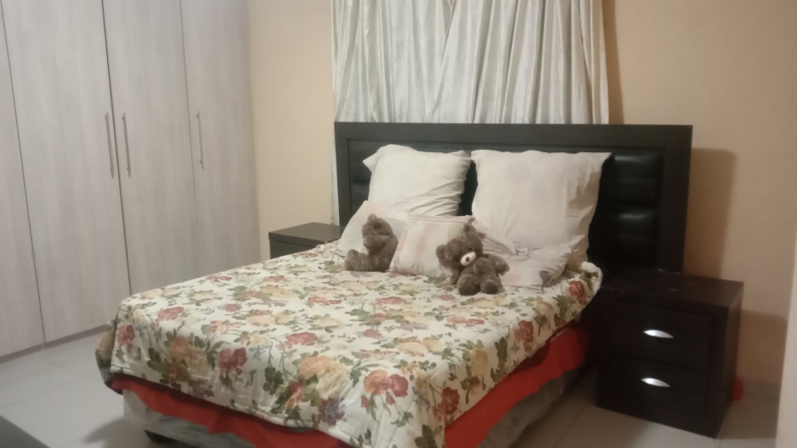 To Let  Bedroom Property for Rent in Windmill Park Gauteng