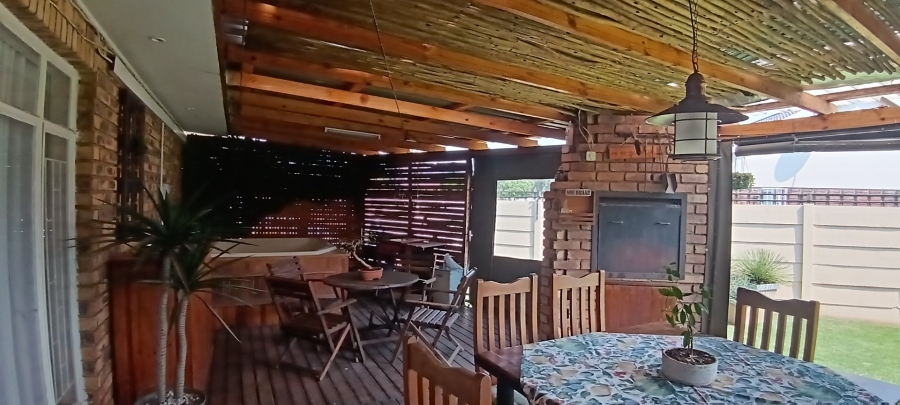5 Bedroom Property for Sale in Risiville Gauteng