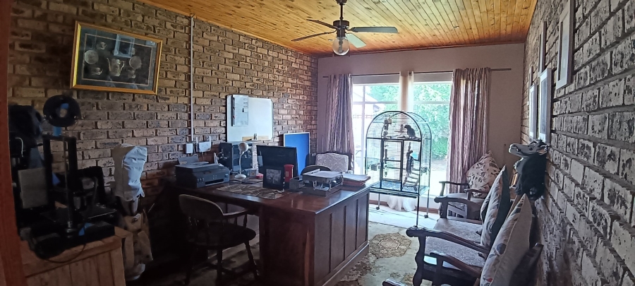 5 Bedroom Property for Sale in Risiville Gauteng