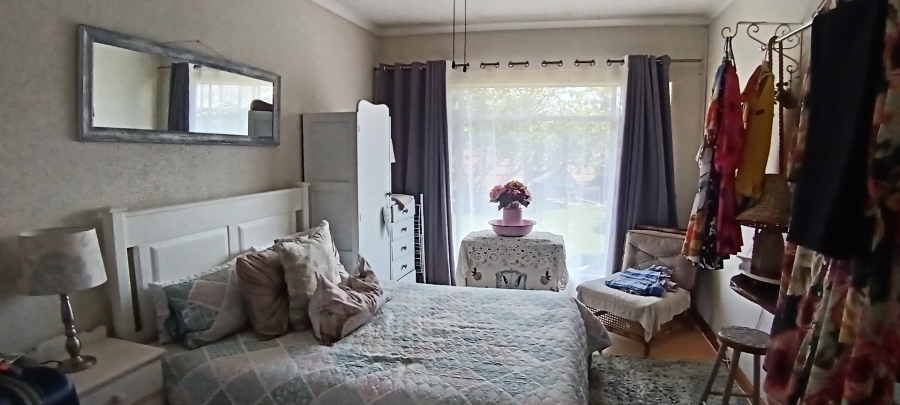 5 Bedroom Property for Sale in Risiville Gauteng