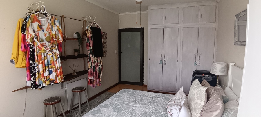 5 Bedroom Property for Sale in Risiville Gauteng