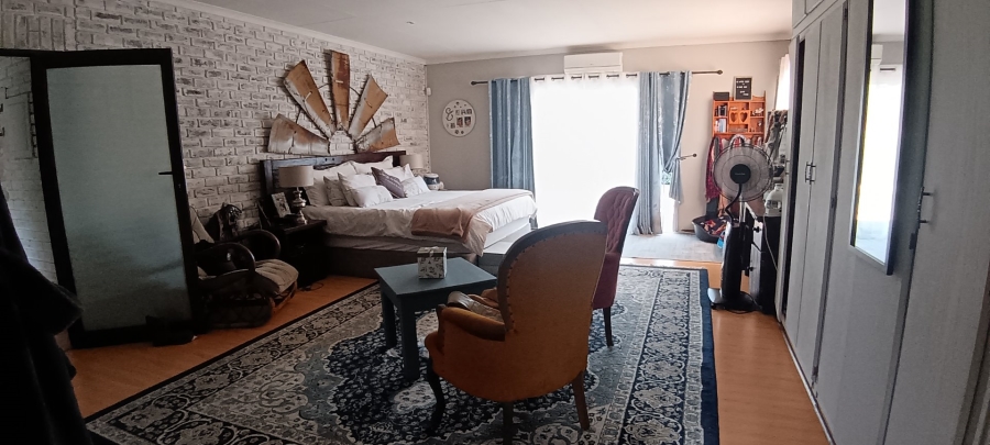 5 Bedroom Property for Sale in Risiville Gauteng