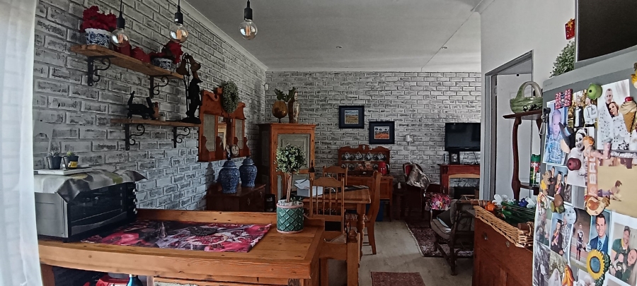 5 Bedroom Property for Sale in Risiville Gauteng