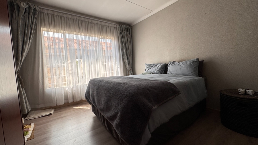 3 Bedroom Property for Sale in Vanderbijlpark SW 5 Gauteng