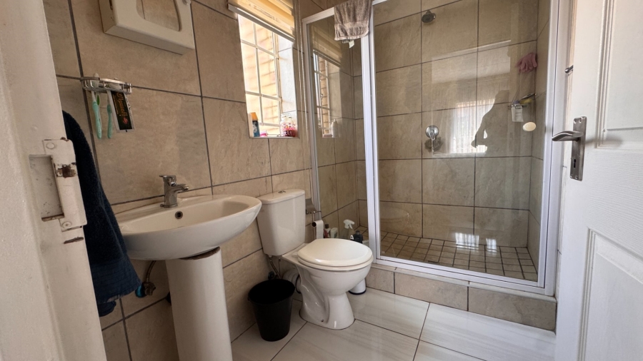 3 Bedroom Property for Sale in Vanderbijlpark SW 5 Gauteng
