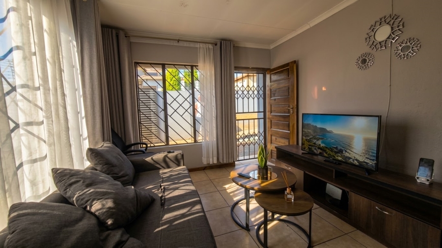 2 Bedroom Property for Sale in Cosmo City Gauteng