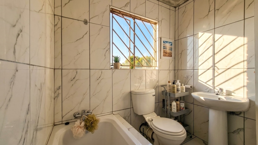 2 Bedroom Property for Sale in Cosmo City Gauteng