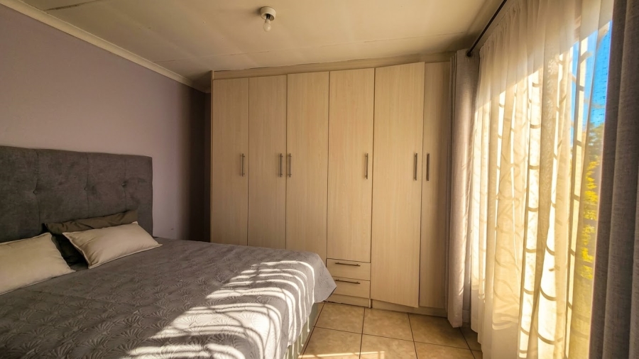 2 Bedroom Property for Sale in Cosmo City Gauteng