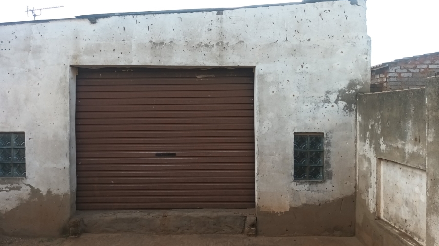 2 Bedroom Property for Sale in Likole Gauteng