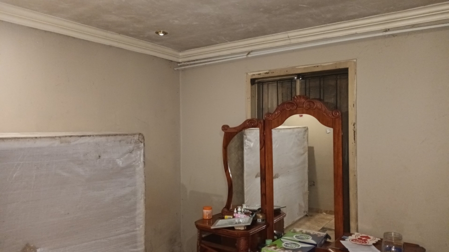 2 Bedroom Property for Sale in Likole Gauteng