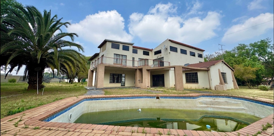 6 Bedroom Property for Sale in President Park Gauteng