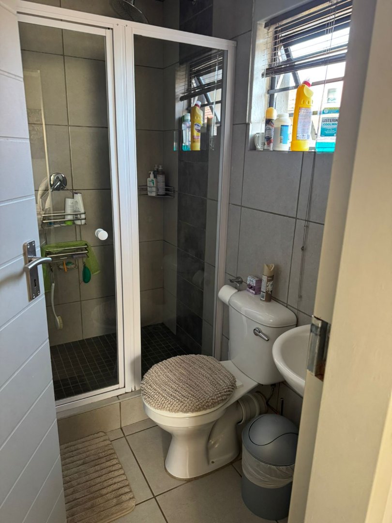  Bedroom Property for Sale in Witpoortjie Gauteng