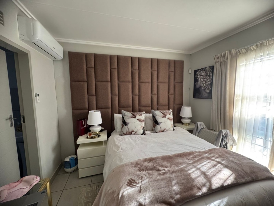  Bedroom Property for Sale in Witpoortjie Gauteng