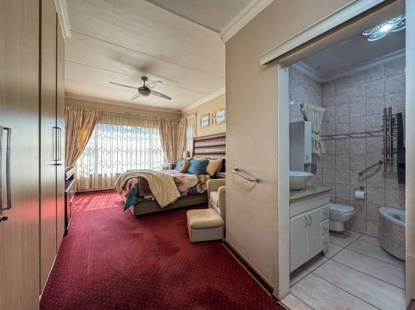 3 Bedroom Property for Sale in Edenvale Central Gauteng