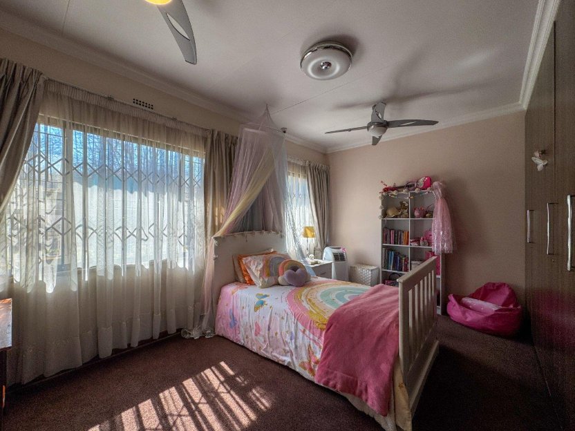 3 Bedroom Property for Sale in Edenvale Central Gauteng