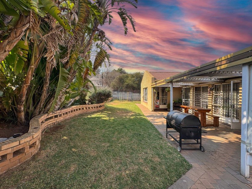 3 Bedroom Property for Sale in Edenvale Central Gauteng