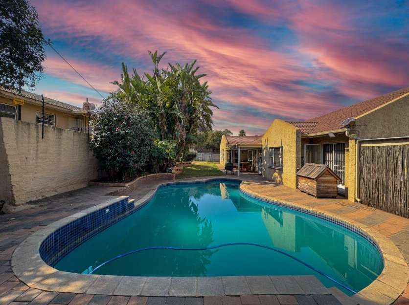 3 Bedroom Property for Sale in Edenvale Central Gauteng