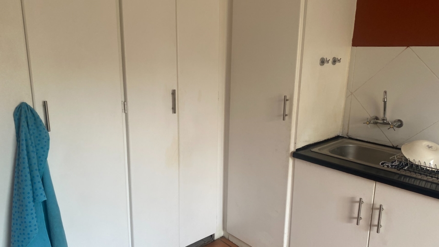 1 Bedroom Property for Sale in Riviera Gauteng