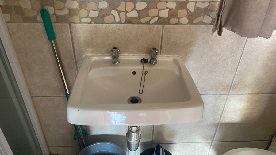 1 Bedroom Property for Sale in Riviera Gauteng