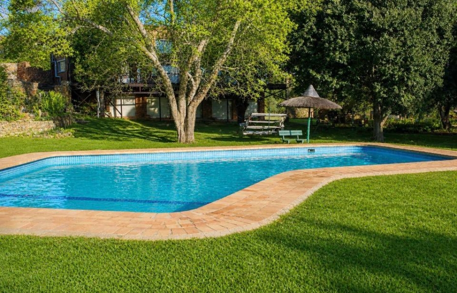  Bedroom Property for Sale in Vaaloewer Gauteng