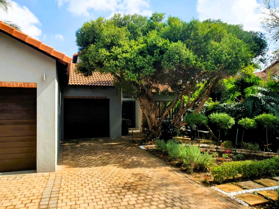5 Bedroom Property for Sale in Midstream Estate Gauteng