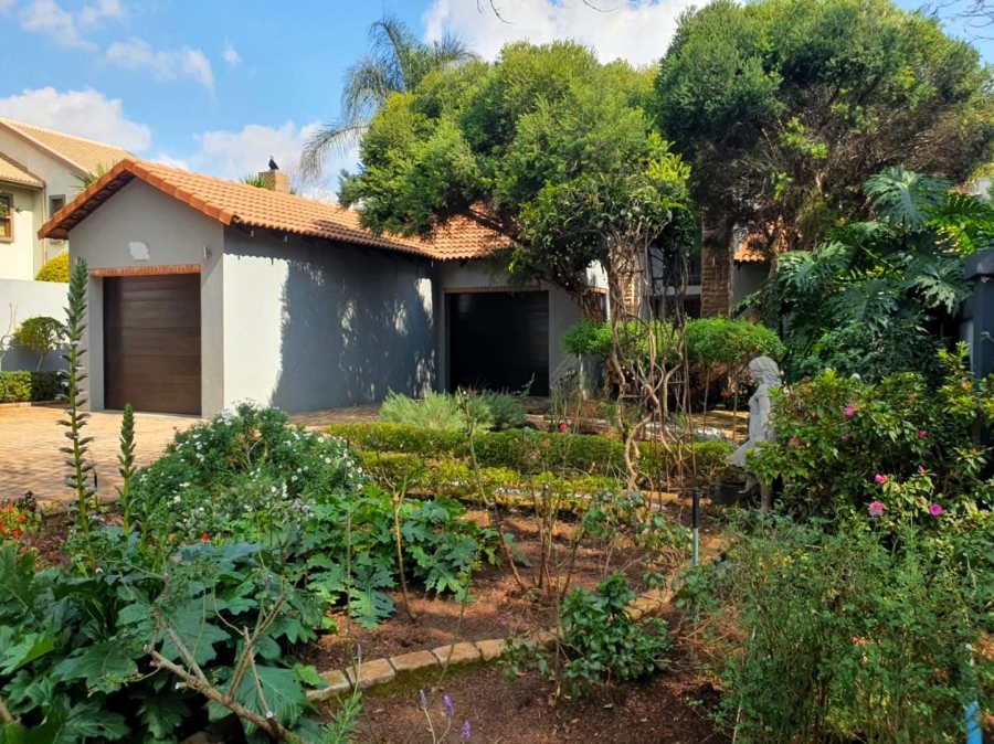 5 Bedroom Property for Sale in Midstream Estate Gauteng
