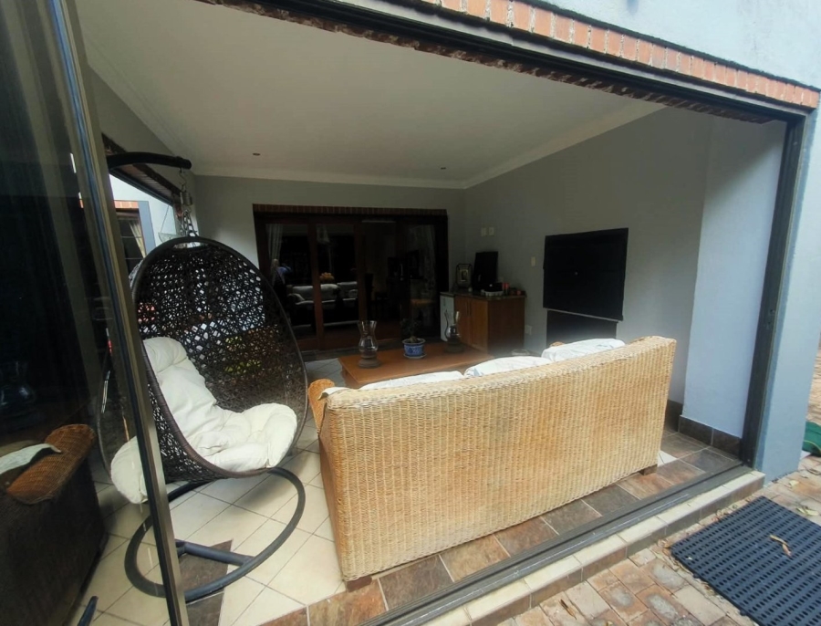 5 Bedroom Property for Sale in Midstream Estate Gauteng