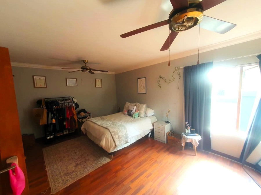 5 Bedroom Property for Sale in Midstream Estate Gauteng