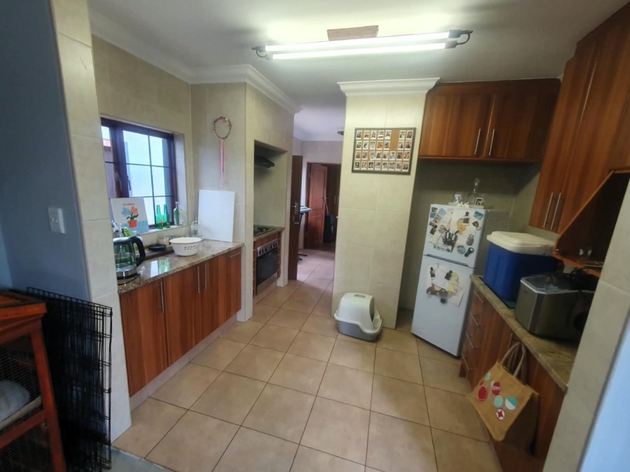 5 Bedroom Property for Sale in Midstream Estate Gauteng