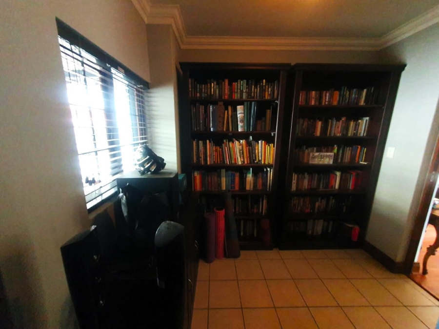 5 Bedroom Property for Sale in Midstream Estate Gauteng