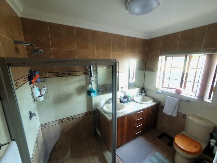 5 Bedroom Property for Sale in Midstream Estate Gauteng