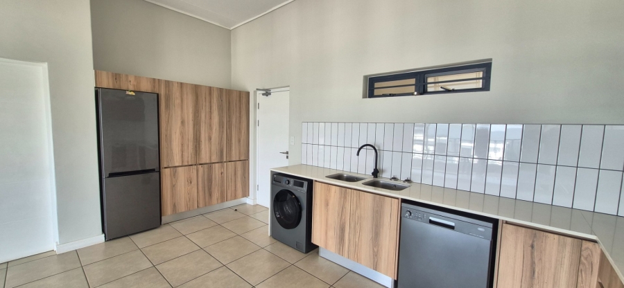 To Let 2 Bedroom Property for Rent in Aspen Hills Gauteng