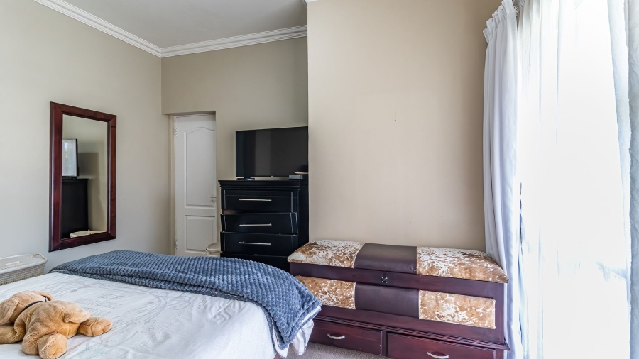 To Let 3 Bedroom Property for Rent in Greenstone Hill Gauteng