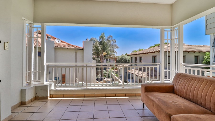 To Let 3 Bedroom Property for Rent in Greenstone Hill Gauteng