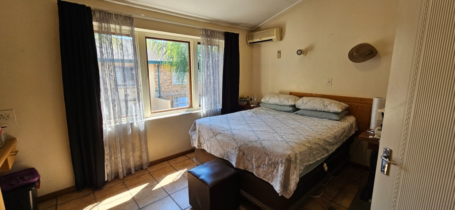 2 Bedroom Property for Sale in Rietfontein SH Gauteng