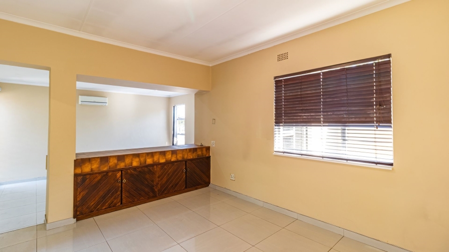 4 Bedroom Property for Sale in Rembrandt Park Gauteng