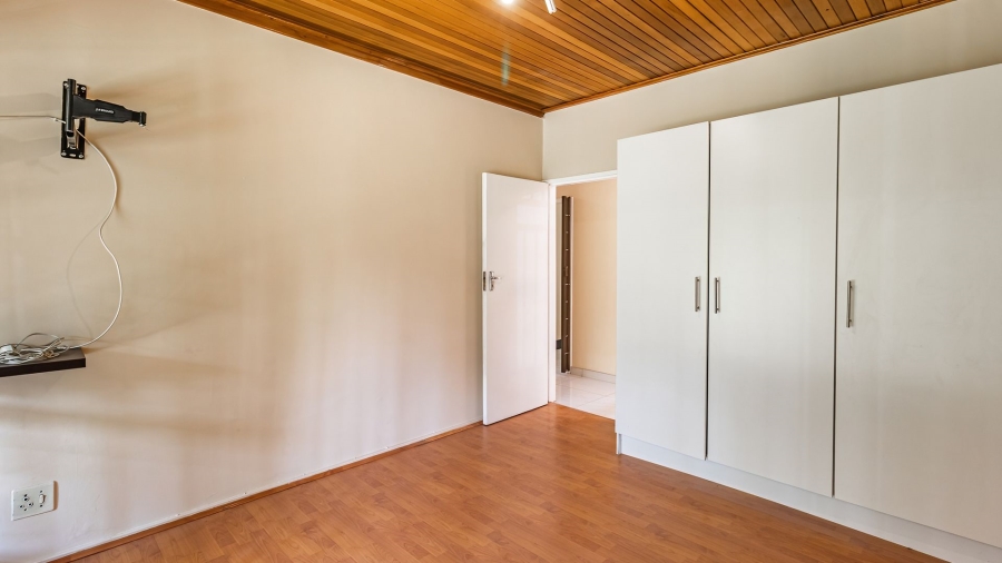 4 Bedroom Property for Sale in Rembrandt Park Gauteng