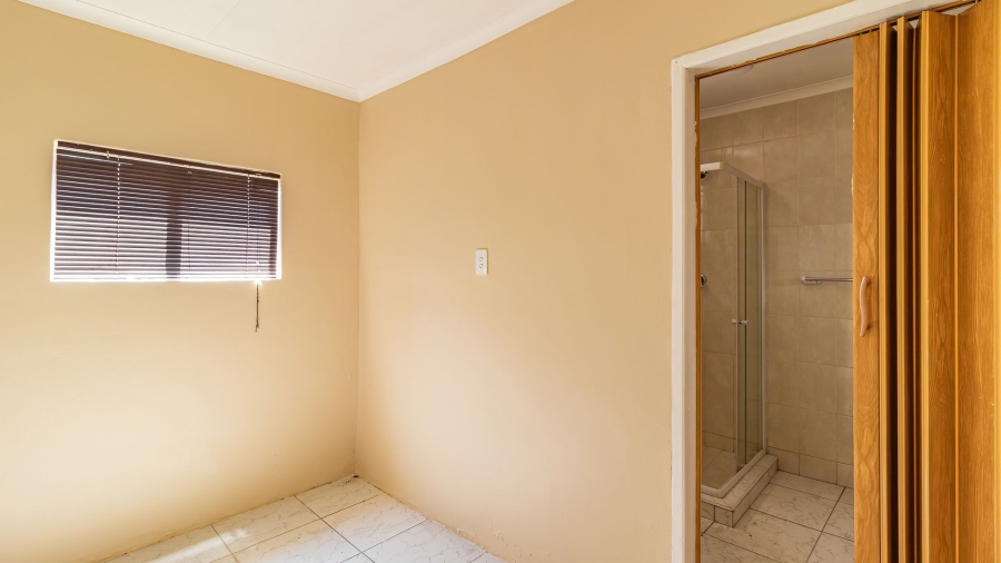 4 Bedroom Property for Sale in Rembrandt Park Gauteng
