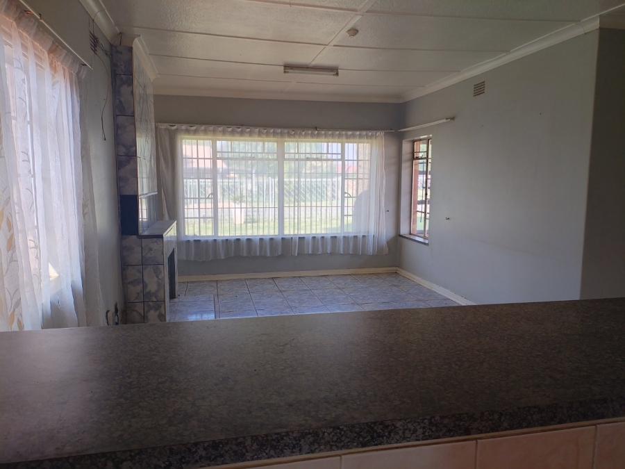 3 Bedroom Property for Sale in Casseldale Gauteng