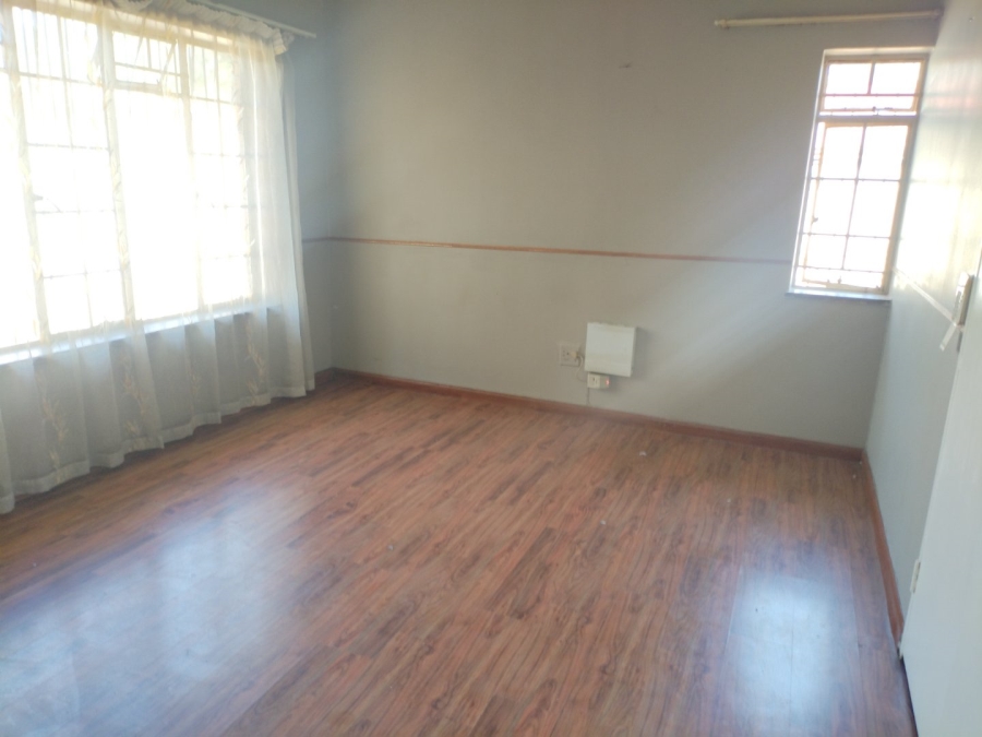 3 Bedroom Property for Sale in Casseldale Gauteng