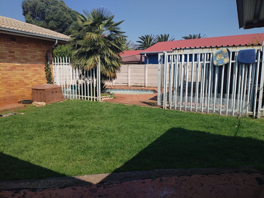 3 Bedroom Property for Sale in Casseldale Gauteng