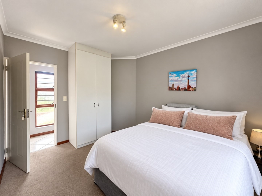 To Let 3 Bedroom Property for Rent in Sunninghill Gauteng
