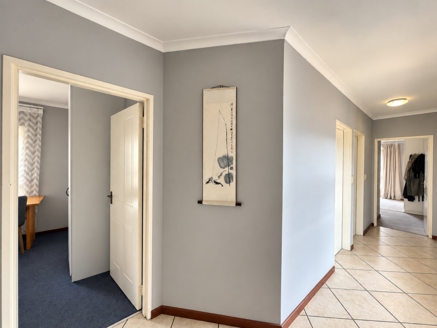 To Let 3 Bedroom Property for Rent in Sunninghill Gauteng