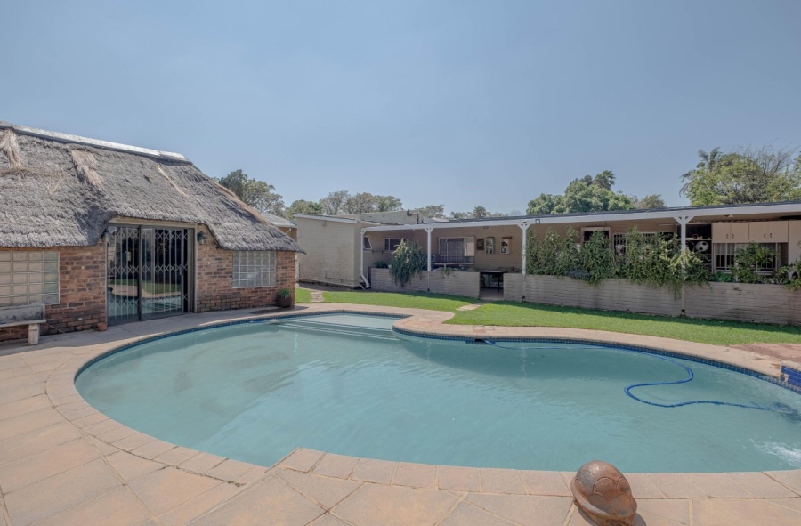  Bedroom Property for Sale in Wychwood Gauteng