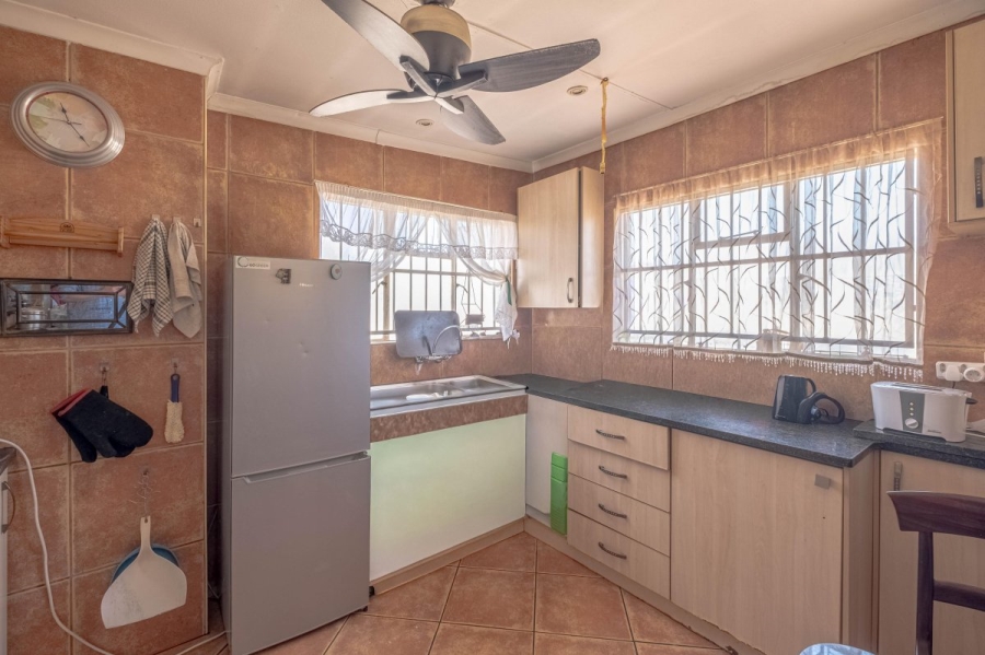  Bedroom Property for Sale in Wychwood Gauteng