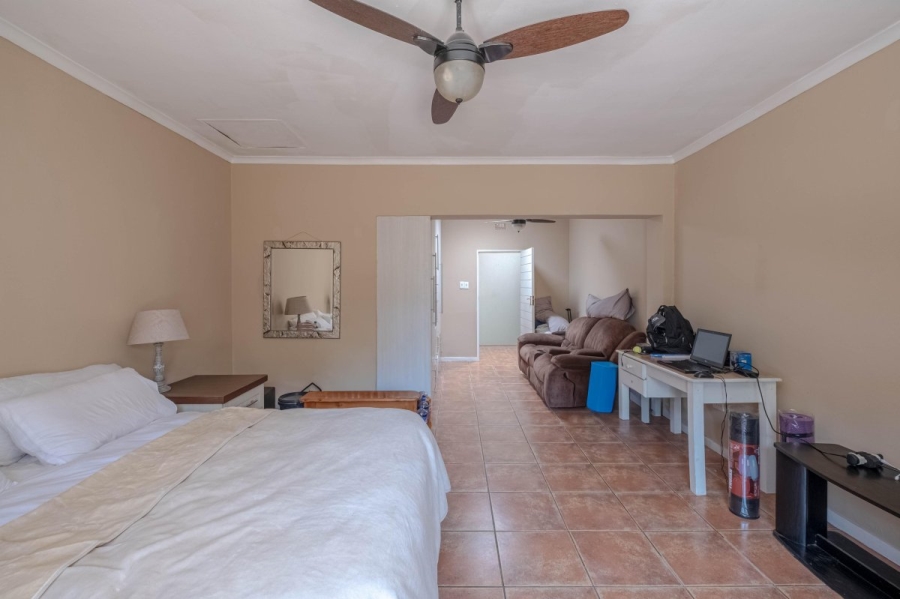  Bedroom Property for Sale in Wychwood Gauteng