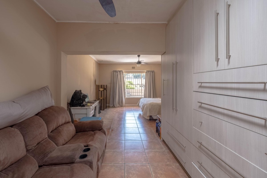  Bedroom Property for Sale in Wychwood Gauteng