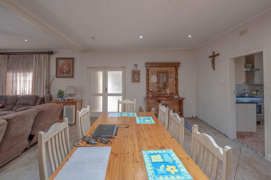  Bedroom Property for Sale in Wychwood Gauteng